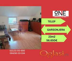 Na prodaju garsonjera na drugom spratu sa terasom.